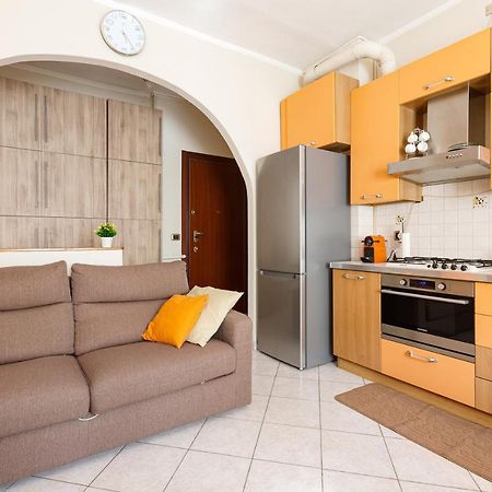 Appartamento Udine M2 Balcony Apt Milano Esterno foto