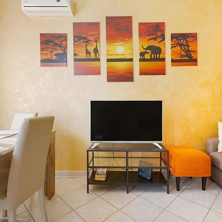 Appartamento Udine M2 Balcony Apt Milano Esterno foto