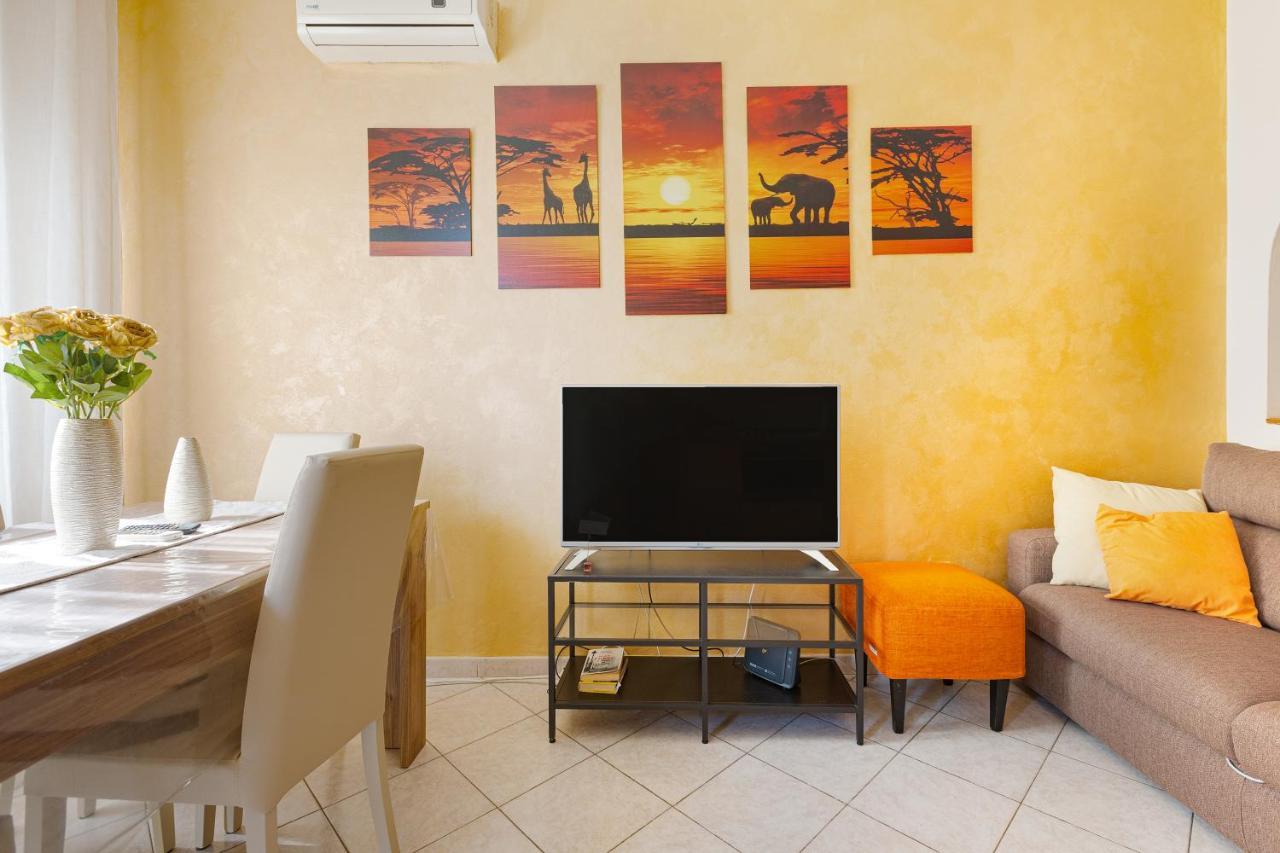 Appartamento Udine M2 Balcony Apt Milano Esterno foto