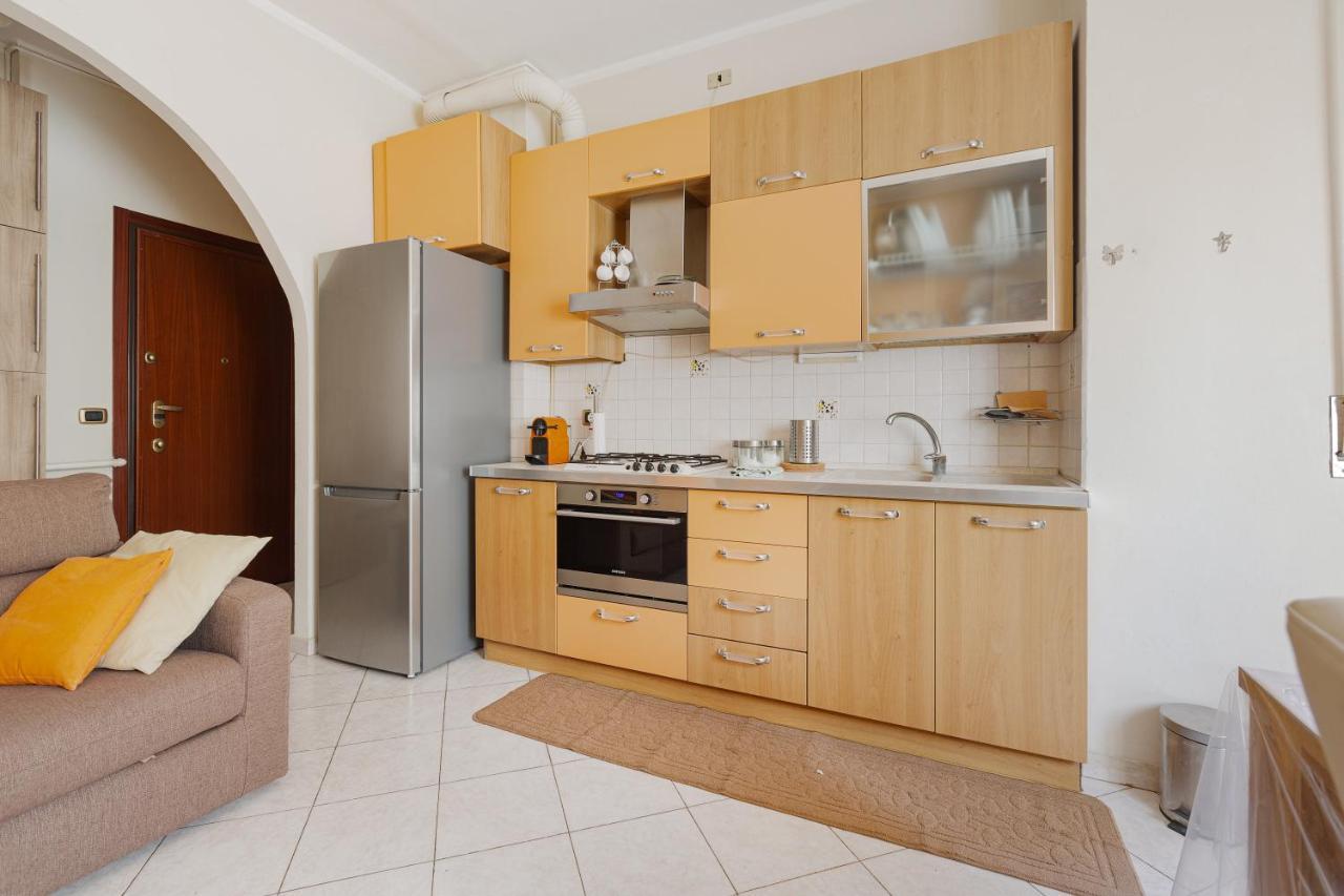 Appartamento Udine M2 Balcony Apt Milano Esterno foto
