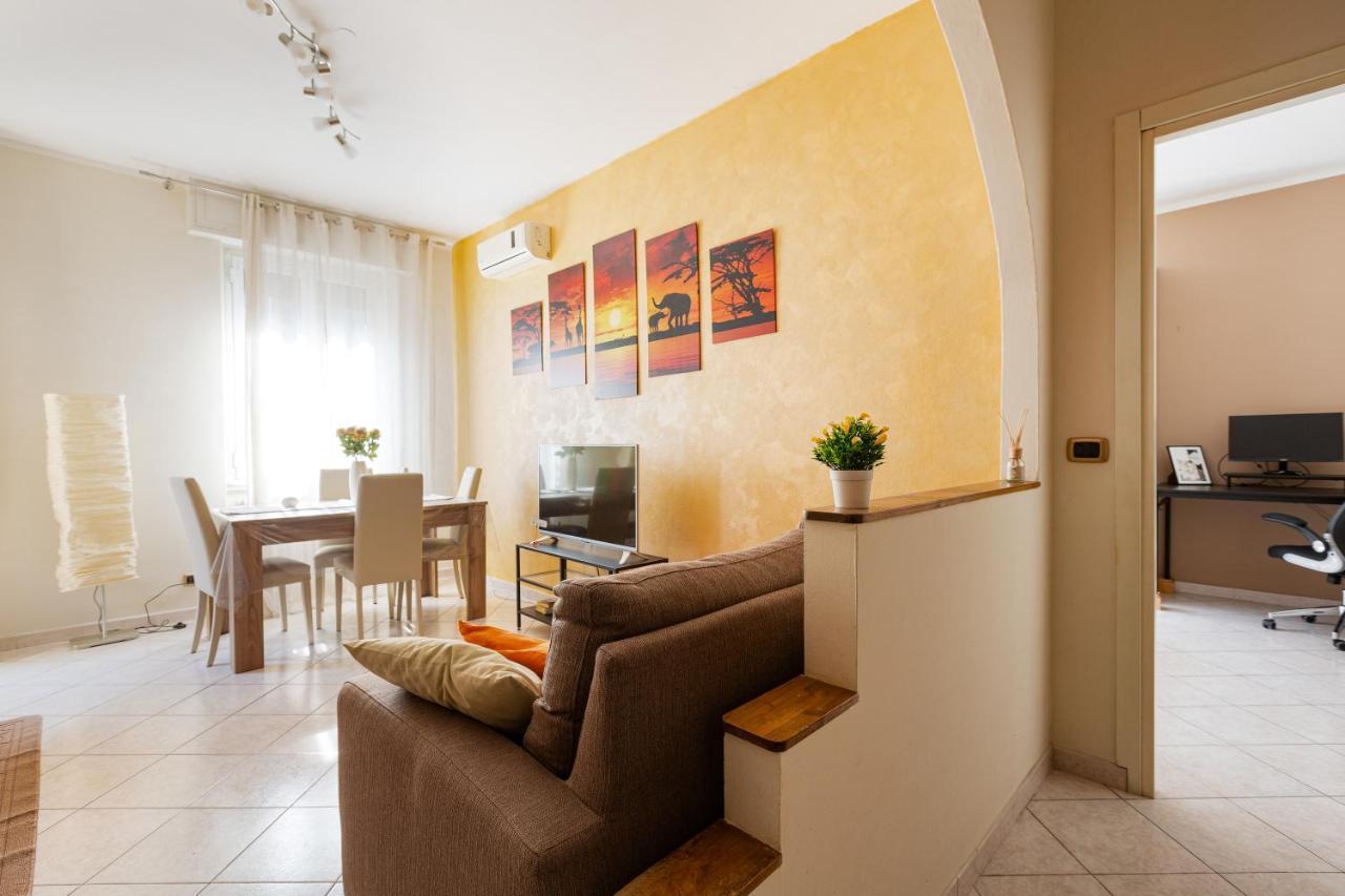 Appartamento Udine M2 Balcony Apt Milano Esterno foto
