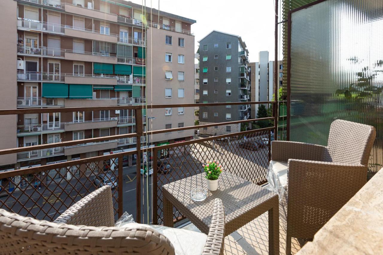 Appartamento Udine M2 Balcony Apt Milano Esterno foto