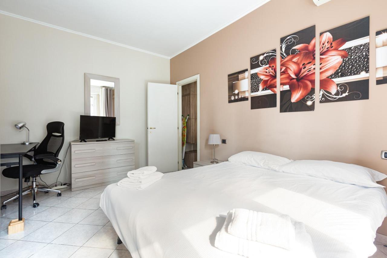 Appartamento Udine M2 Balcony Apt Milano Esterno foto